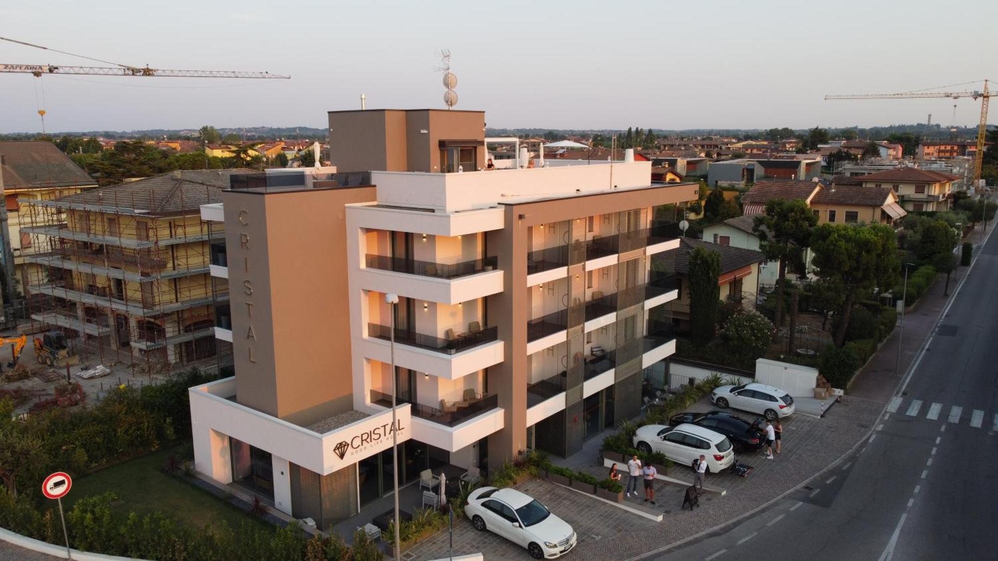 Hotel Cristal Σιρμιόνε Εξωτερικό φωτογραφία